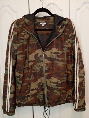 Ardene Camo Hooded Windbreaker in Green and Brown with White Stripe Trim